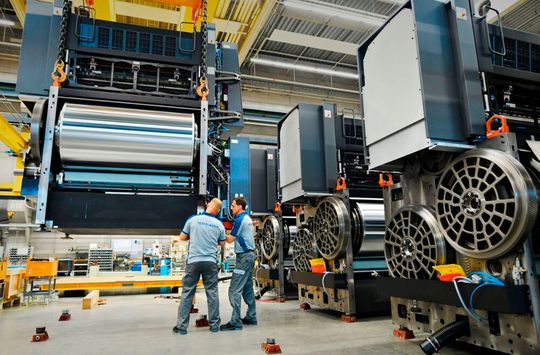 So kennt man Heidelberger Druck, den Spezialist für den Bau zukunftsweisender Druckmaschinen. Die Unternehmensführung stellt jetzt die Weichen in die Zukunft aber zum Teil neu. Hier mehr dazu.(Bild:  Heidelberger Druck)