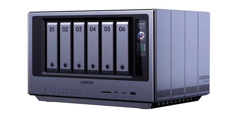 Im Ugreen NASync iDX6011 Pro kann der Arrow-Lake-Prozessor auf 64 GB LPDDR5X Arbeitsspeicher zugreifen. Der Massenspeicher kann mit sechs 3,5-Zoll-HDDs und zwei M.2-SSDs auf bis zu 196 TB ausgebaut werden. (Bild: Ugreen)