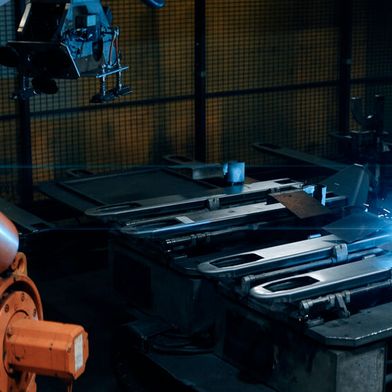 Mithilfe von SSAB Zero-Stahl aus Schweden reduziert Toyota Material Handling Europe schon heute seinen Kohlenstoffdioxid-Fußabdruck in der Serienproduktion. (Bild: Toyota Material Handling)