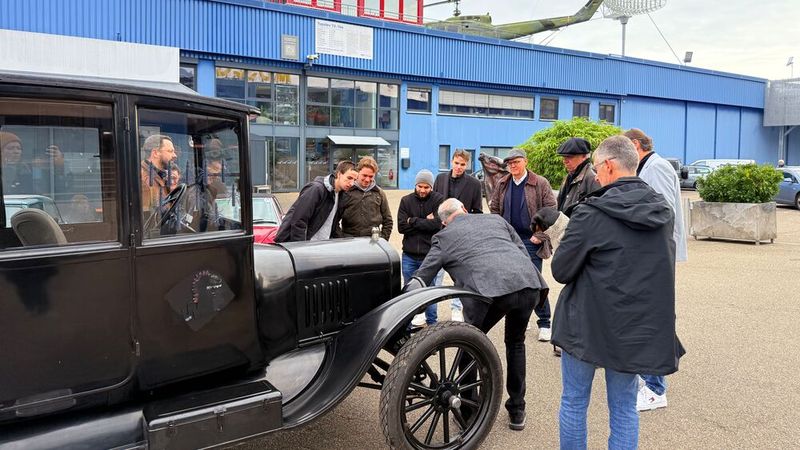 Auf Einladung des Präsidenten der Technikmuseen Sinsheim Speyer, Hermann Layher, fand am Standort Sinsheim die feierliche Abschlussveranstaltung des ersten Durchgangs des ZET statt.  (Bild: Bopp/Kern)