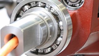 In den Trommelmotoren kommen für die Elektromotorenproduktion optimierte Wälzlager zum Einsatz. (Norbert Sell - SELL MEDIA COMPANY)