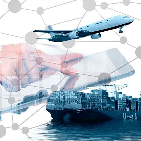 Lieferketten erfordern heute präzises Management und innovative Lösungen. Generative Künstliche Intelligenz kann dabei als Schlüsseltechnologie fungieren.(Bild:  frei lizenziert /  Pixabay)