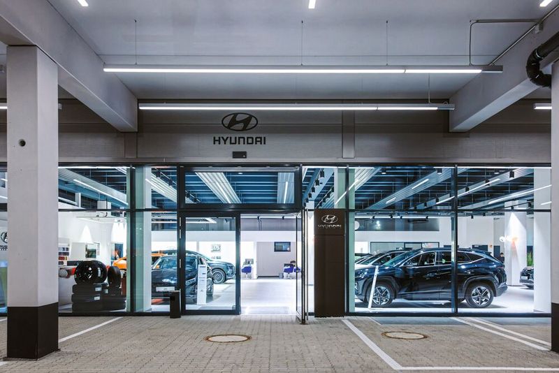 Der Hyundai-Schauraum wartet auf Interessenten. (Bild: AVAG/Martin Augsburger)