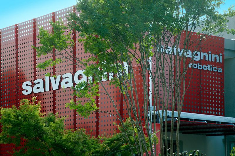 Mitte Juni wurde das Werk Salvagnini Robotica eröffnet. Es befindet sich nur 8 km vom Unternehmenshauptsitz in Sarego entfernt. (Salvagnini)