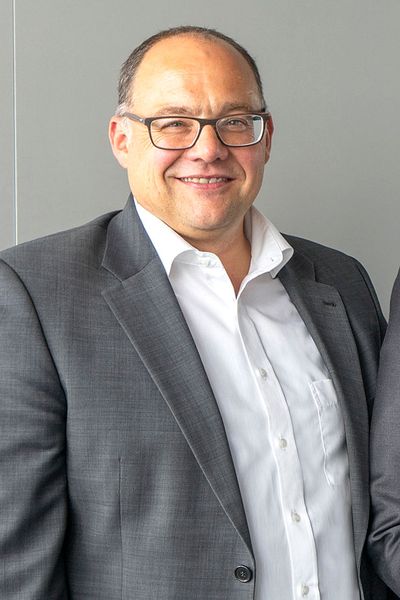 ... Christian Dieminger, dem für Entwicklung, Technik und Produktion zuständigen Chief Operations Officer. (Bild: Humbaur)