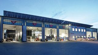 Immer mehr Vertragswerkstätten schließen sich einem Werkstattkonzept des freien Markts wie AD Truckdrive an. Sie wollen den Mehrmarkenservice anbieten, um die Auslastung zu erhöhen. (Foto: Carat)