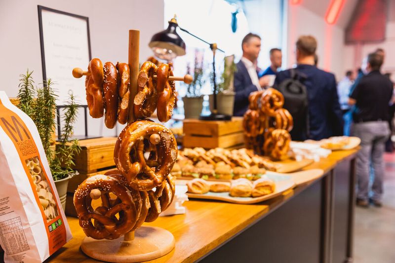 Impressionen vom 24. Würzburger EMS-Tag: Im Mittelpunkt standen aktuelle Branchenthemen, praxisnahe Impulse und insbesondere der persönliche Austausch innerhalb der EMS-Community. (Bild: Stefan Bausewein)