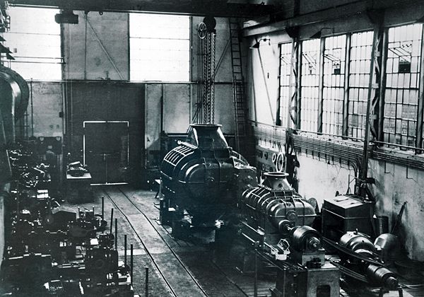 Die Trumpfkarte stach: Großkunden wie die Ruhrgas AG oder die Friedrich Krupp AG sicherten den Absatz und bildeten zugleich die Basis für die anwenderorientierte Entwicklung neuer Maschinen zur Kompression von Gasen – bis heute eine der Säulen für den Erfolg des Unternehmens. (Bild: Aerzener Maschinenfabrik)