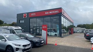 hallenbau-fu--r-autoha--user-und-kfz-betriebe (HaCoBau Hallen und Container Systeme GmbH)