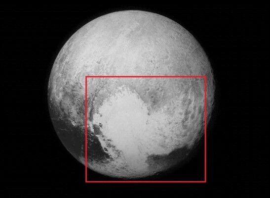 Mission New Horizon: Pluto, Planet mit `Herz´ (rot), aufgenommen am 14. Juli 2015 (Bild: Nasa)