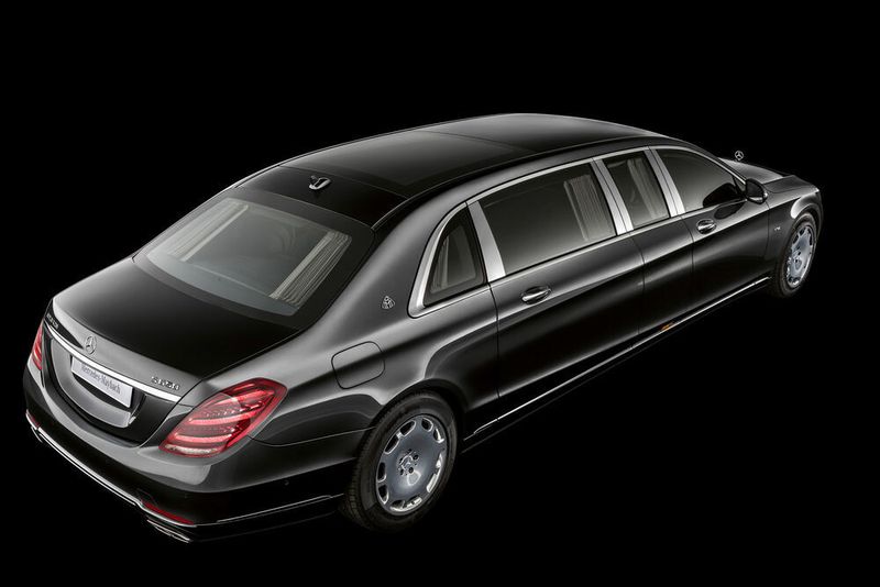 Der Verbrauch des Pullman liegt bei fast 15 Litern. (Daimler AG)