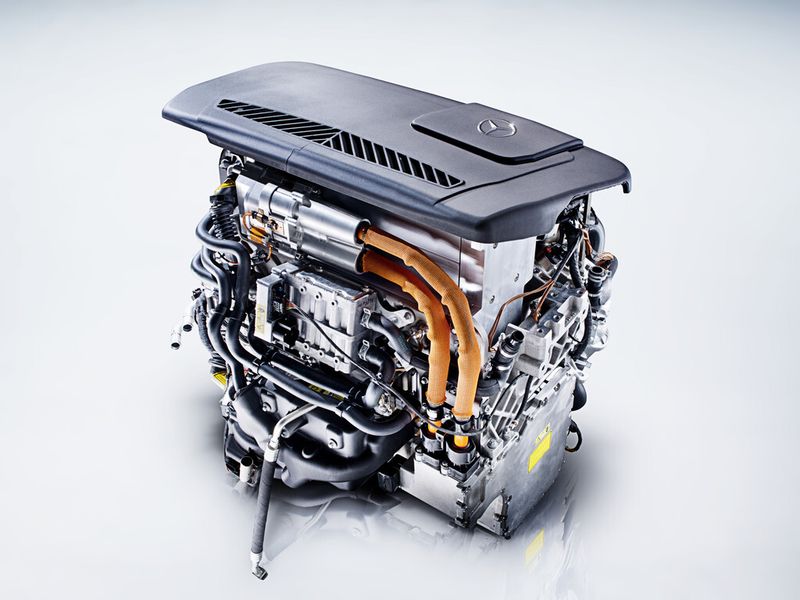 Bei deutlich kompakteren Abmessungen wird das zukünftige Brennstoffzellensystem im Motorraum gängiger Fahrzeuge Platz finden. (Bild: Daimler AG)