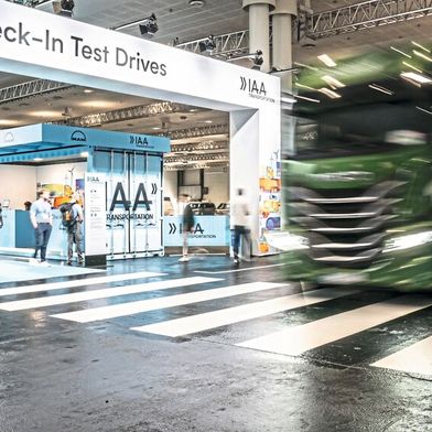 Messe-Highlight  im Herbst:  In Hannover spiegelt vom 15. bis 20. September 2026 die IAA Transportation die komplette Welt der Nutzfahrzeugbranche wider. (Bild: VDA )