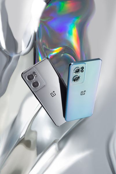 Das Oneplus Nord 2 CE 5G kommt mit einer Dreifachkamera. Die Hauptlinse löst mit satten 64 Megapixel auf. (Oneplus)