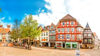 Die Kommune Bensheim hat sich mit Viernheim, dem Kreis Bergstraße und der Metropolregion Rhein-Neckar zu einer Kooperation zusammengeschlossen, um die OZG-Anforderungen gemeinsam besser zu bewältigen. (© Sina Ettmer - stock.adobe.com)