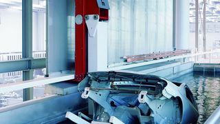 Prozessbäder können durch Solarthermie zur Vorbehandlung von Karosserien beheizt werden. (Bild: Eisenmann)