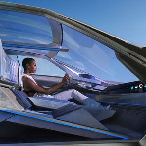 Der Innenraum wirkt futuristisch.(Bild:  Peugeot)