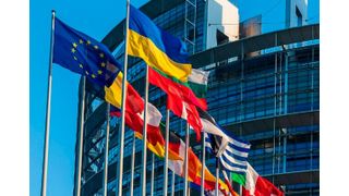 Das EU Parlament hat die Empfehlung von Bernd Lange, dem Vorsitzenden des Handelsausschusses, wahr gemacht und den Zoll-Deal mit den USA eingefroren, bis man weiß, wie es weitergehen soll ... (Bild: EU)