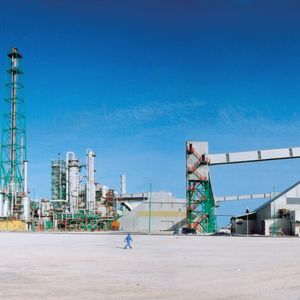 Ammonia/Urea complex (QAFCO 4) in Mesaieed, Qatar