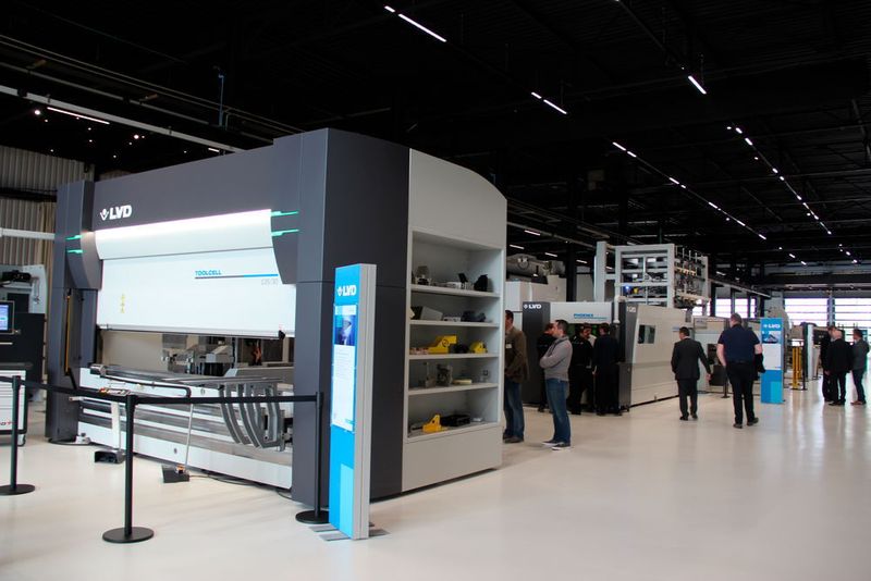 Eindrücke aus dem neuen Experience Center von LVD. (Itasse)