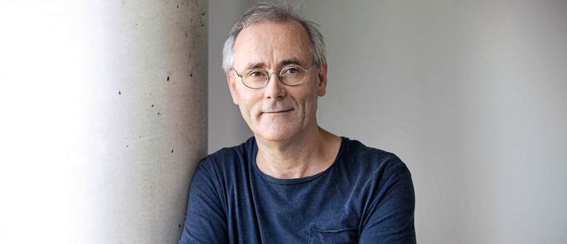 Gary Lewin vom Max-Delbrück-Centrum Berlin untersucht die Schmerzresistenz von afrikanischen Mullen. (Pablo Castagnola / MDC)