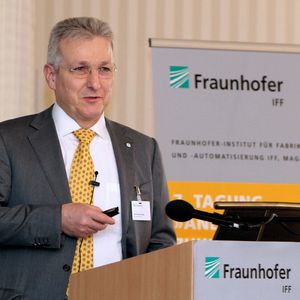 Dr. Ralf Sick-Sonntag, Bayer MaterialScience, über die Gründe, warum Stillstandsmanagement immer wichtiger wird: „Wir werden besser, aber der Wettbewerb wird auch besser." 