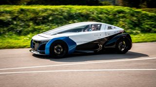 Das „SLRV“ ist ein E-Auto der L7e-Klasse. (Bild: DLR)