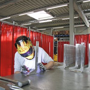 Neue Montage im aufgestockten Gebäude: Das Schweissen von Aluminium gehört bei Mirap zu den Kernkompetenzen im Bereich der Feinblechbearbeitung.