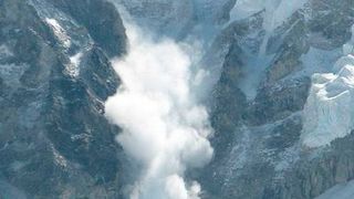 Damit das Verhalten von Lawinen besser vorhergesagt werden kann, untersuchen Forscher die Lawinendynamik mit spezieller Hard- und Software. (Pixabay)