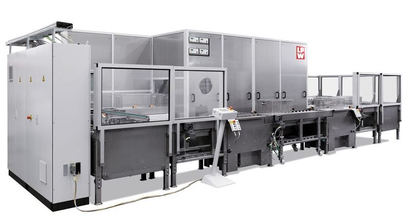 Modulare Kammerreinigungsanlage des Herstellers LPW. Basis für die teilespezifische Anlagenauslegung ist das Baukastenprinzip.  (Bild: LPW)