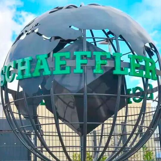 Bei der Schaeffler-Gruppe strengt man sich jetzt verstärkt an, die Digitalisierung zu beschleunigen. Möglichen machen soll das eine webbasierte „Low Code“-Anwendung der Siemens-Tochter Mendix. Hier erfahren Sie, was man damit unter anderem machen kann ...(Bild:  Schaeffler)