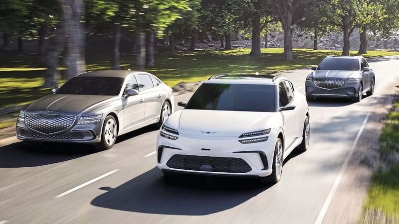 Mit diesem Trio tritt Genesis ab 2026 in Frankreich, Spanien, Italien und den Niederlanden an. (Bild: Genesis)