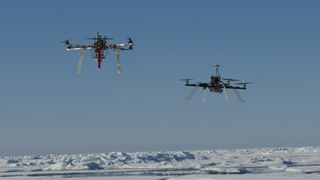 Multikopter-Einsatz in der Arktis. (Foto: Alfred-Wegener-Institut / Tobias Mikschl)