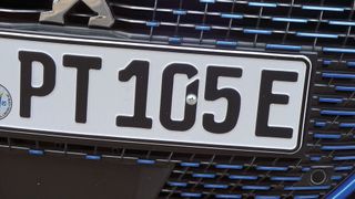 Das E-Kennzeichen soll künftig zur Einfahrt in Umweltzonen genügen. (Bild: Grimm – »kfz-betrieb«)