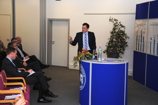 Engagiert erklärt Patrick Kaiser, warum der Datenschutz für Kfz-Betriebe heute eine so hohe Bedeutung hat. (Archiv: Vogel Business Media)