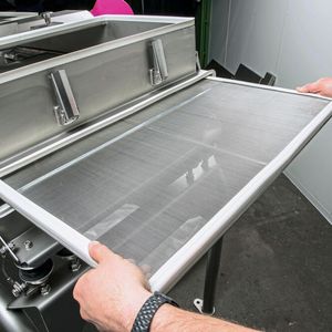 Nur ein Entwicklungsschwerpunkt – der schnelle Wechsel des Siebeinlegers(Bild:  J. Engelsmann)