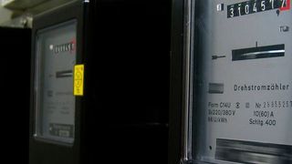 Stromzähler der alten Gerneration: Bei der Entwicklung einer modernen Smart-Metering-Software kam das Prodgrammierwerkzeug mbeddr zum Einsatz. (gemeinfrei/Pixabay)