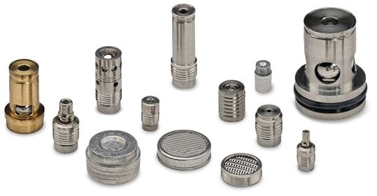 Lee's fluid control components for chip cooling ensure that chips in data centers do not overheat. At the same time, they help to keep operating costs in check.(Image: Lee)