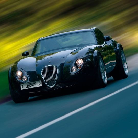 Wiesmann war bekannt für coole Sportwagen im Retro-Look. Nach dem Aus 2014 ist inzwischen aber ein neues Modell angekündigt.(Bild:  Wiesmann)