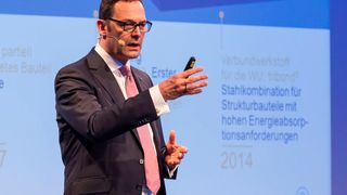 Bernhard Osburg von Thyssenkrupp referierte über wirtschaftlichen Leichtbau. (Stefan Bausewein)