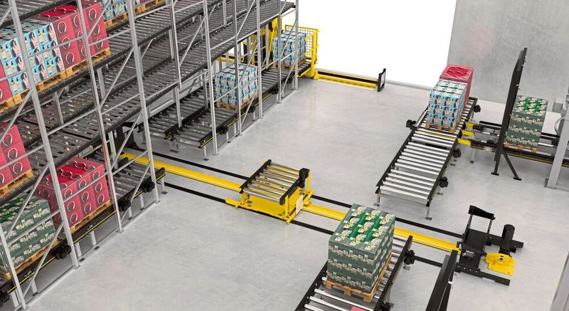 Interroll hat die modulare Palettenförderer-Plattform MPP um RBG und Verfahrwagen ergänzt. (Bild: Interroll)