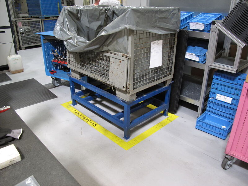 In den Gitterboxen müssen Foliensäcke zum Schutz der eingelagerten Teile eingesetzt werden. Bild: Schoeller Arca Systems (Archiv: Vogel Business Media)