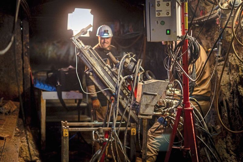 Hier entsteht der Bergbau 4.0, der in Zukunft digitalisiert ist und an einigen Stellen ohne Menschen unter Tage auskommt. (Bild: Andreas Hiekel/TU Bergakademie Freiberg)