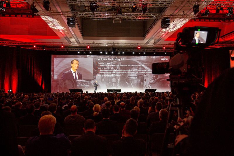 ...und volle Vortragssäale. (Fujitsu)