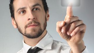 HMI-Eingaben entwickeln: Neben einer steigenden Komplexität steht die CPU bei der Entwicklung im Mittelpunkt.  (©olly - stock.adobe.com)