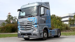 In commercial vehicles as well, vehicle functions that were previously distributed are now being consolidated onto central computing platforms—for example, for the cockpit or vehicle domains—and software and hardware are being consistently decoupled. (Source: Bosch)