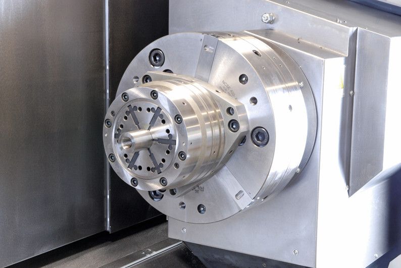 Bild 4: Das Kraftspannfutter Duro-NCSE-400 Flex auf der Gegenspindel ist mit Flexsystem und pneumatischer Wechselvorrichtung ausgerüstet. (Bild: Röhm)