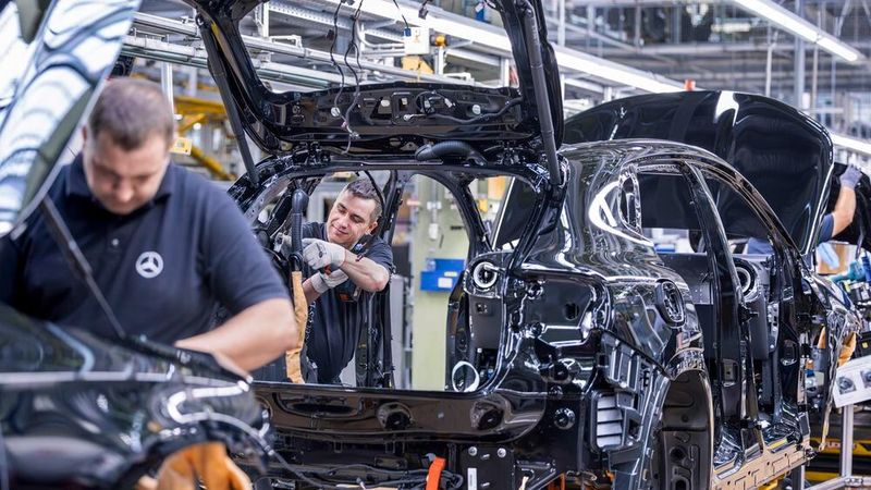 Mercedes-Benz muss Kosten senken – davon betroffen sein könnten zwei Werke in Deutschland.(Bild:  Mercedes-Benz)