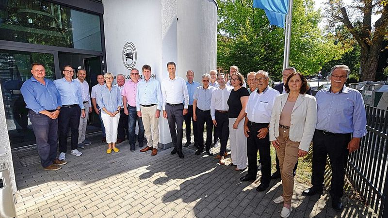 Die Geschäftsführer des Landesverbands Hessen und seiner Innungen und Bildungseinrichtungen(Bild:  Zietz - VCG)