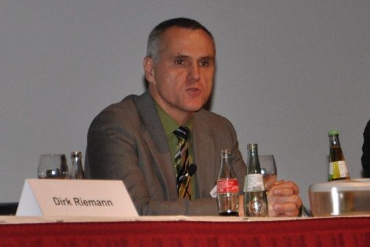 Verbandsgeschäftsführer Dietrich Asche beleuchtete die wesentlichen Punkte der neuen Verträge. (Foto: Wehner)